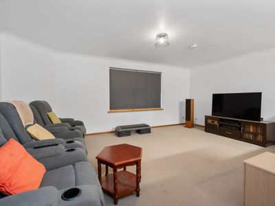 4 Bracklemann Drive, Boulder