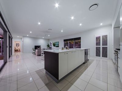 28 Esk Cres, Wakerley