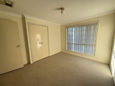 4 Evanside Parade, Griffith