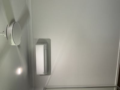 2 / 27 Sharp Crescent, Branyan