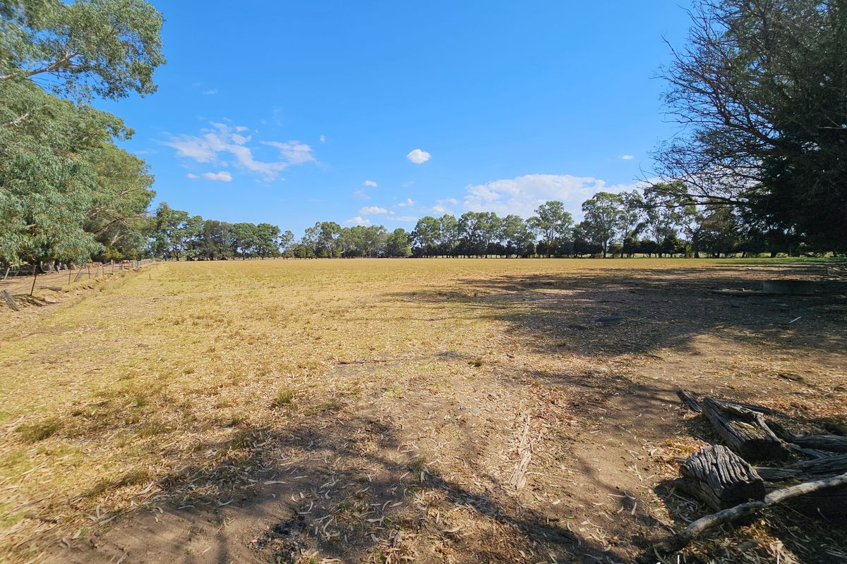 403 Hill Road, Stanhope