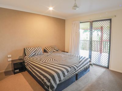 62 Country Road, Cannonvale