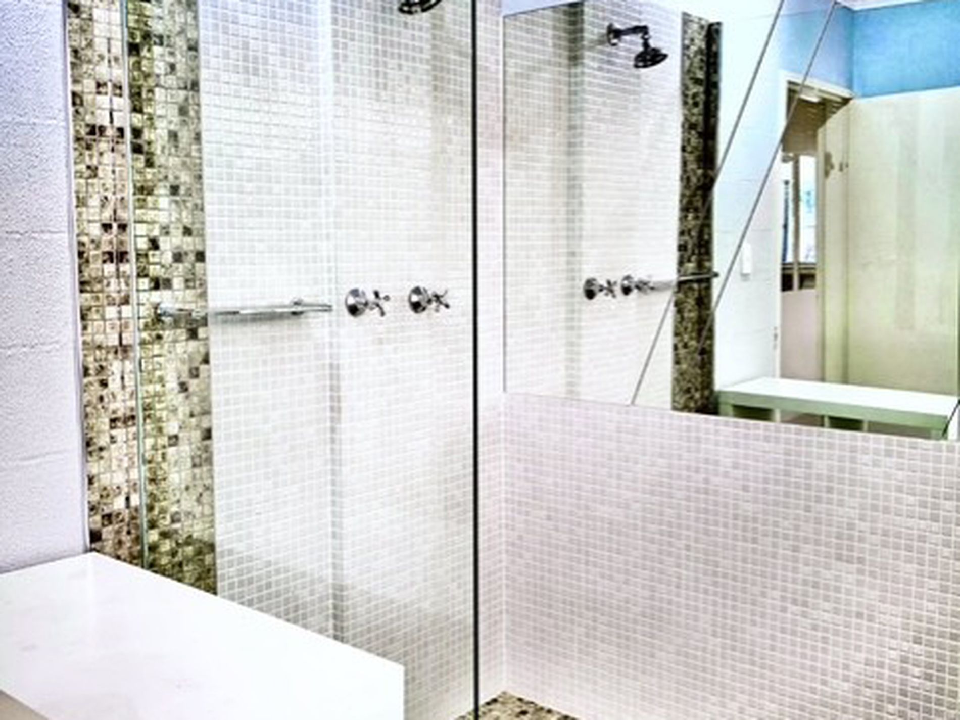 3 OLIVE STREET, Manoora