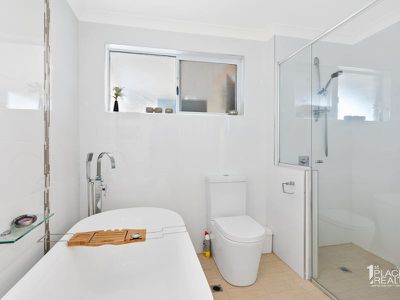 17 Armstrong St, Halls Head