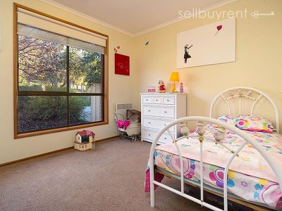 23 MCCULLOCH CRESCENT, Wodonga
