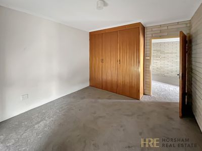 1 / 25 Carter Street, Horsham