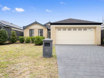 18 Montane Turn, Banksia Grove