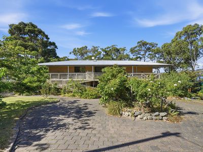 22 Cray Point Parade, Eggs And Bacon Bay