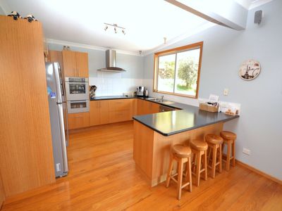 36 Sunrise Lane , Tawonga South