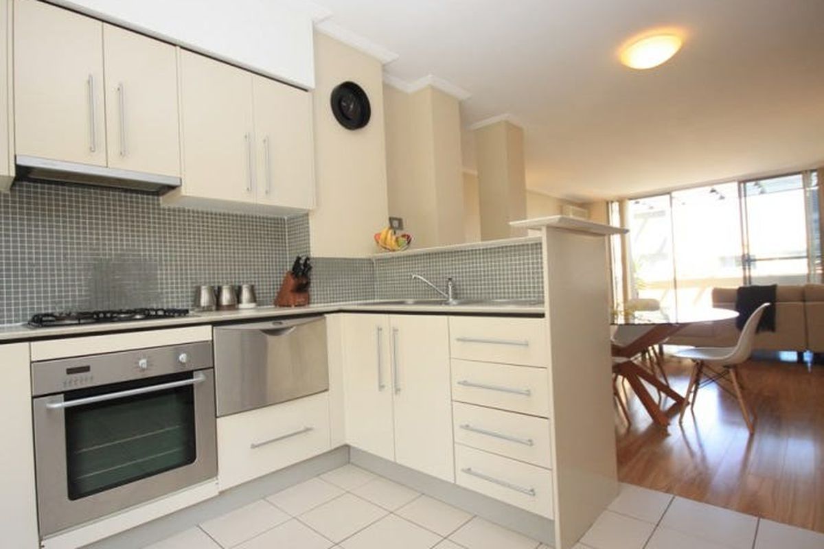306 / 4 The Piazza, Wentworth Point