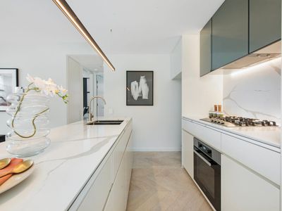 2007 / 60 Bathurst Street, Sydney