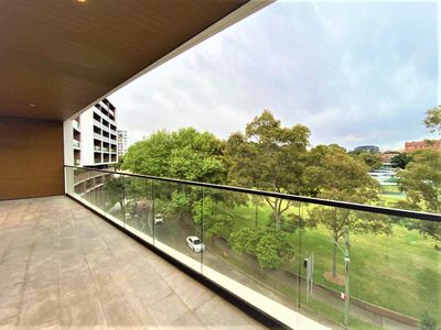 601 / 2H Wentworth Park Road, Glebe