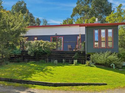 9 Glovers Road, Deep Bay