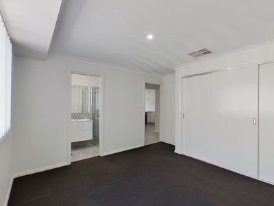 13B Lansdowne Drive, Dubbo