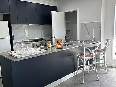 6 Hines Street , Walloon