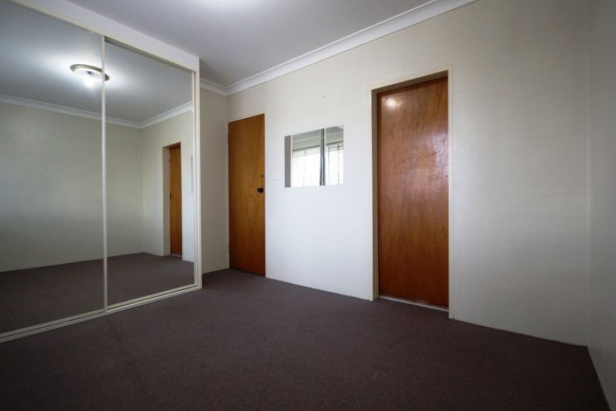 3 / 21-23 Fifth Avenue, Campsie