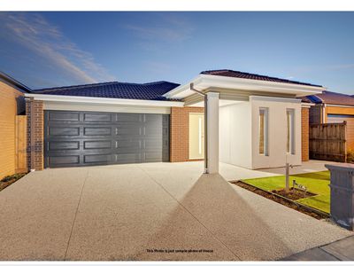 15 Mossman Grove, Cobblebank
