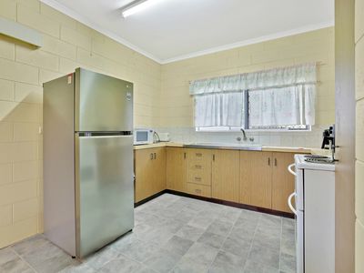 24 Angela Street, Woree