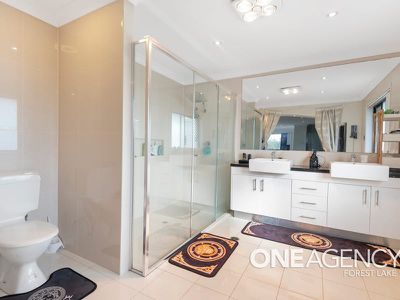 8 Armisfield Street, Doolandella