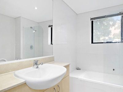 205 / 6-8 Freeman Road, Chatswood