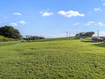 100 Grassy Road, Currie