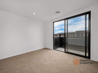 9 / 50 Maymuru Way, Whitlam