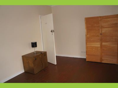 22 Rose Street, Horsham