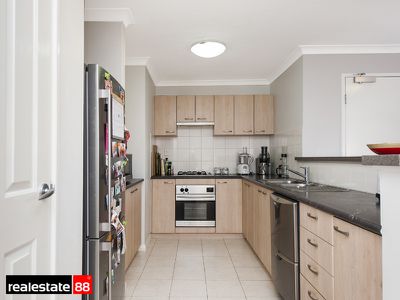 1 / 20 Pendal Lane, Perth