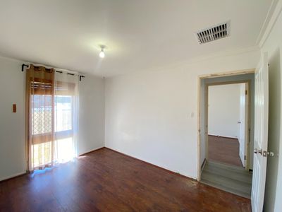 12 Loughton Way, Balga