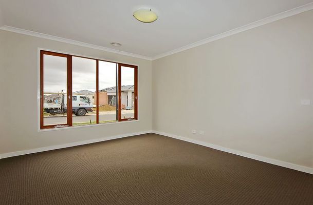18318 Saltbush Crescent, Craigieburn