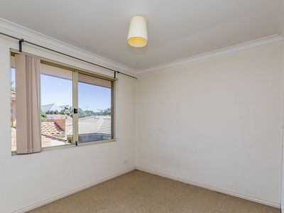 4/39 Ostend Road, Scarborough