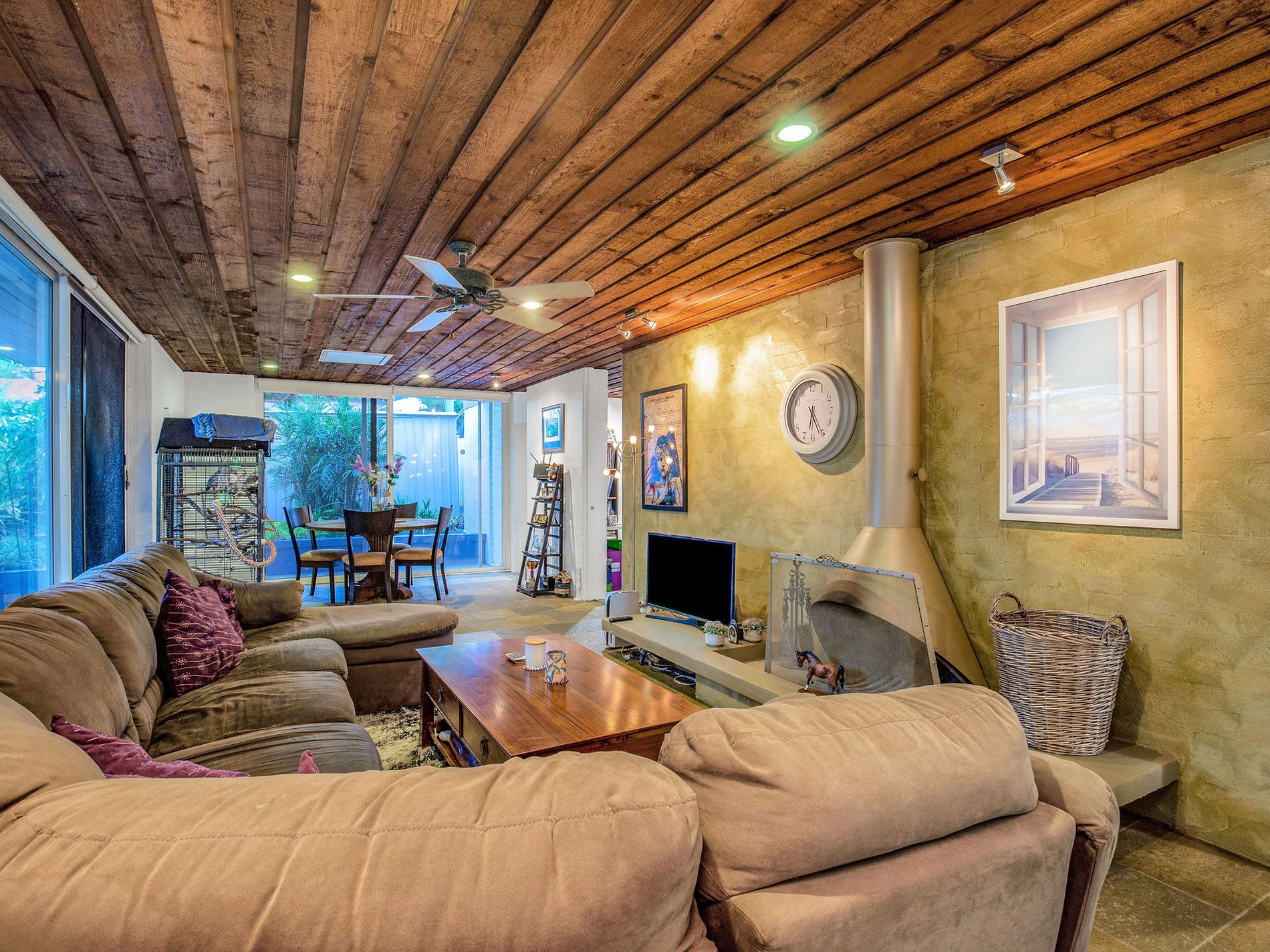 9 Lergessner Street, Biggera Waters