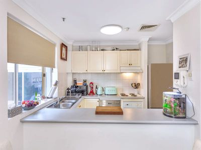 13 / 17 Emerald Terrace, West Perth