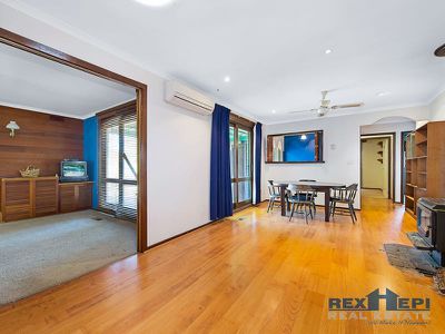 45 Green Valley Crescent, Hampton Park