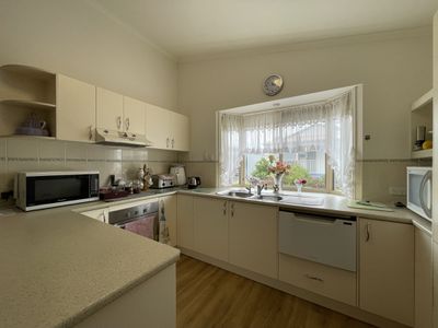 338 / 7 BAY DRIVE, Urraween