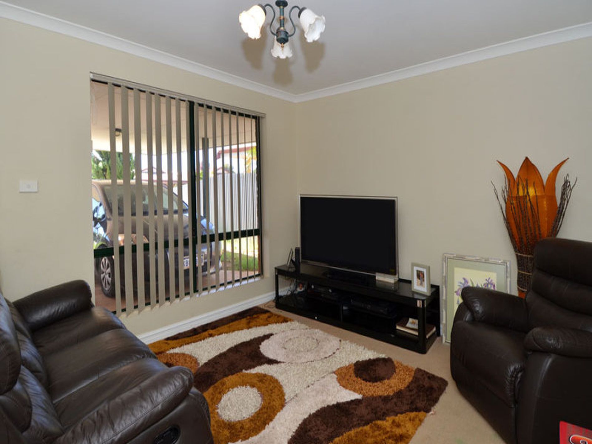 23 Crowley Gardens, Somerville