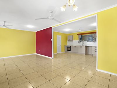 4 Wilcox Cl, Manoora