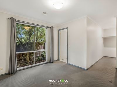 112 Strathaird Drive, Narre Warren South