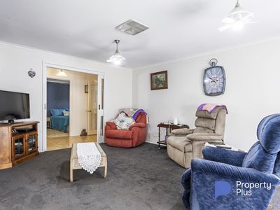 9-11 Clare Avenue, Lockington