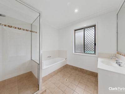6 McKay Court, Bray Park