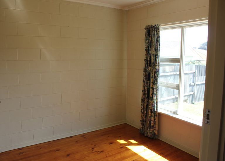 2 / 14 Cambridge Terrace, Brighton