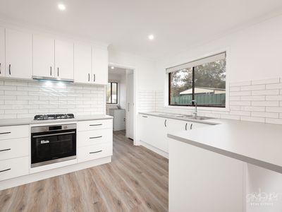 1 / 12 MCMAHON PLACE, West Wodonga