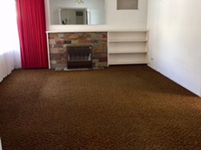 17 Nerissa Gr, Oak Park