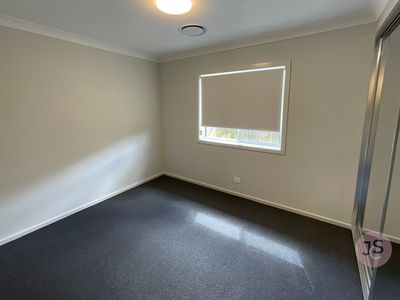 31 Arklow Cresent, Chisholm