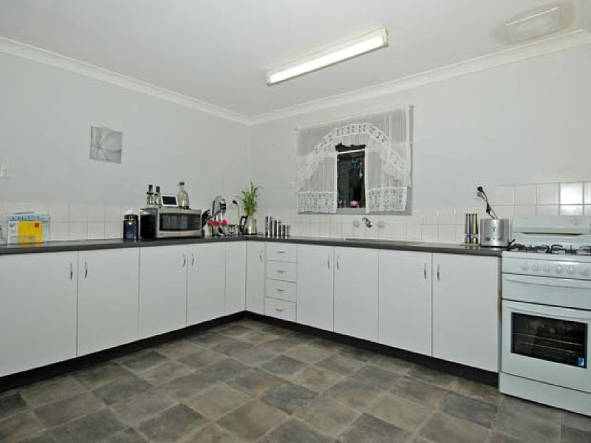 49 Federal Road, Boulder