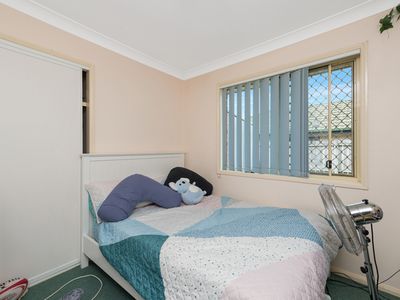 18 Paddies Crescent, Crestmead