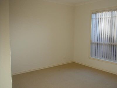 2 / 44 Hogans Road, Hoppers Crossing