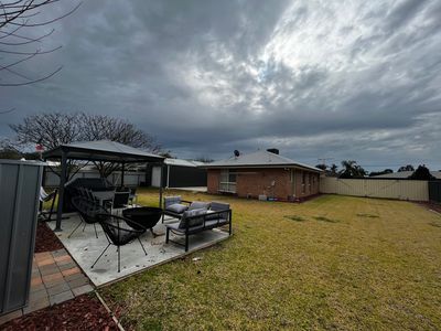 15 Mccarthy Close, Yarrawonga