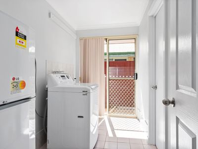 1B Paddington Drive, Hannans