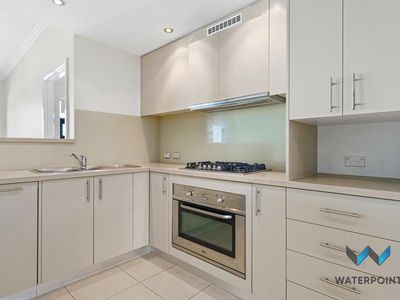 32 / 11 Bay Drive, Meadowbank